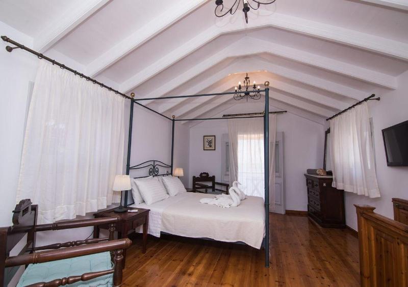 Niriides Hotel Apartments 시미 외부 사진